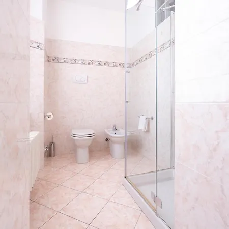 Apartamento Residenza Cece' Lecco Exterior foto
